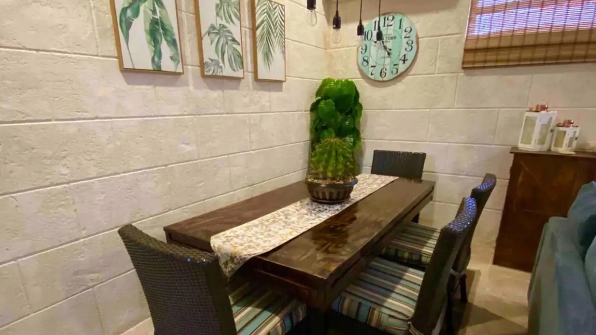 Have Fun With The Whole Family At This Stylish Place With Smart Home Features Christ Church